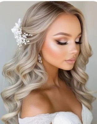 voor en na foto van ons huid verjonging  in de voorbereiding voor jullie trouwdag een gezichtsbehandeling in plannen ? 